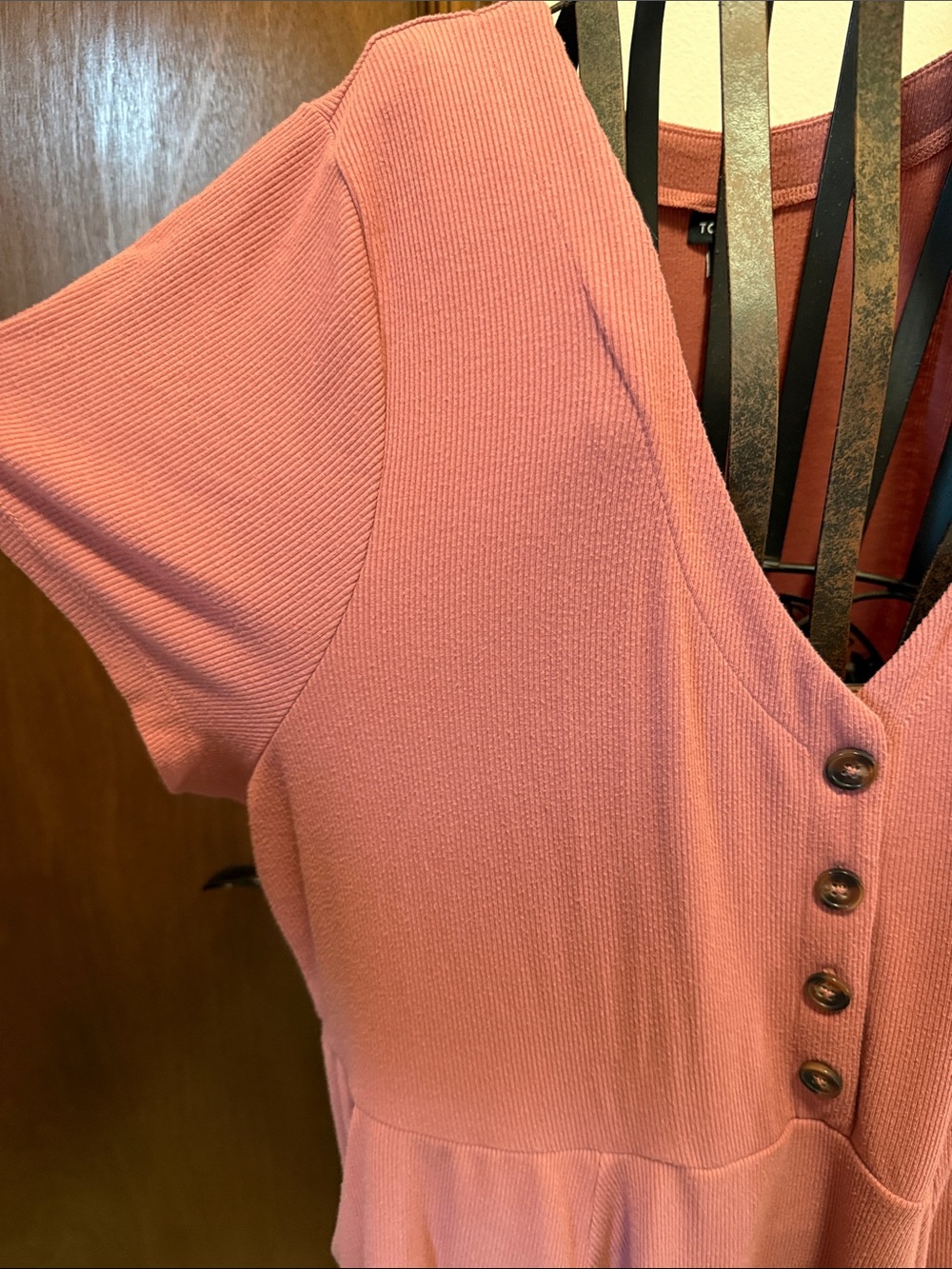torrid Rose-Pink V-Neck Button-Front Midi Dress - Picture 2 of 7